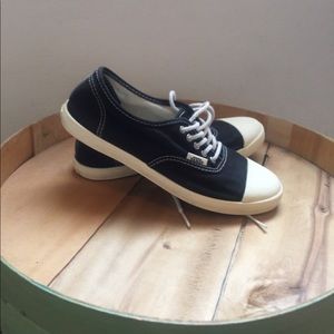 Black Vans